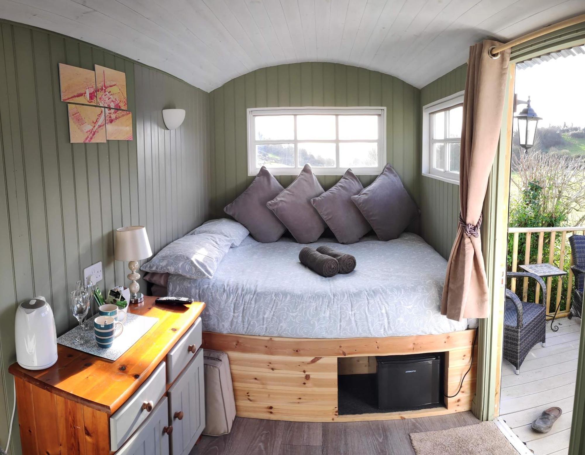 Shepherds Hut เวย์มัธ ภายนอก รูปภาพ